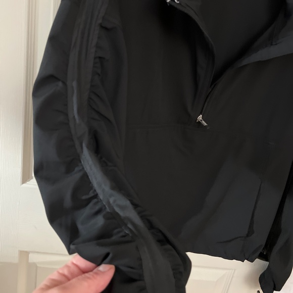 Calvin Klein Performance half zip NWT - Picture 4 of 9